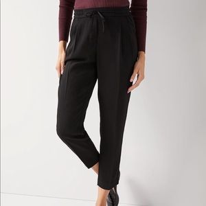 RW&Co | Pleated Black Pants